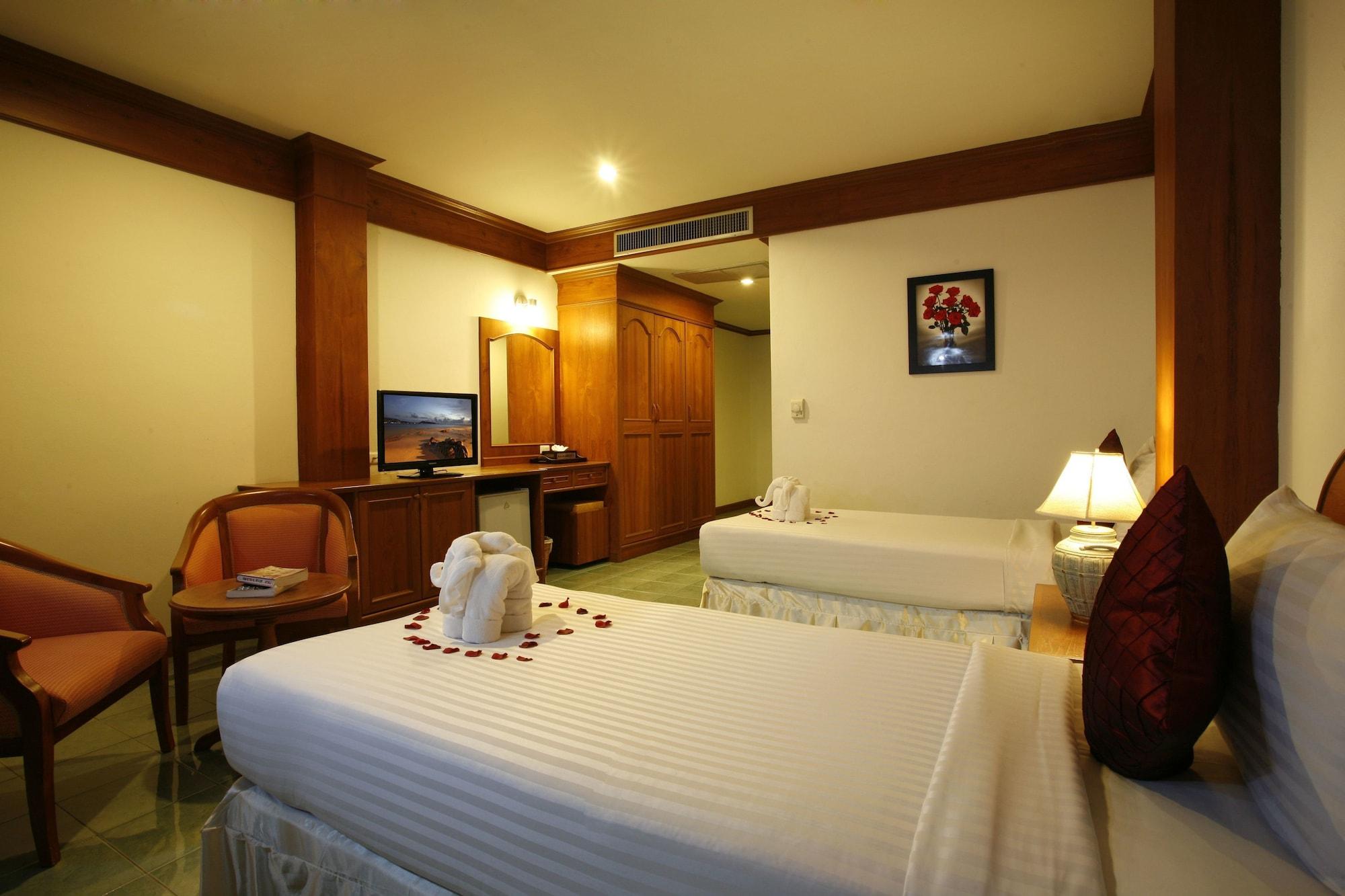 Jiraporn Hill Resort Patong Ngoại thất bức ảnh